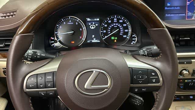 Used 2016 Lexus ES 350 w/ Luxury Package w/Wood Trim FWD image 17