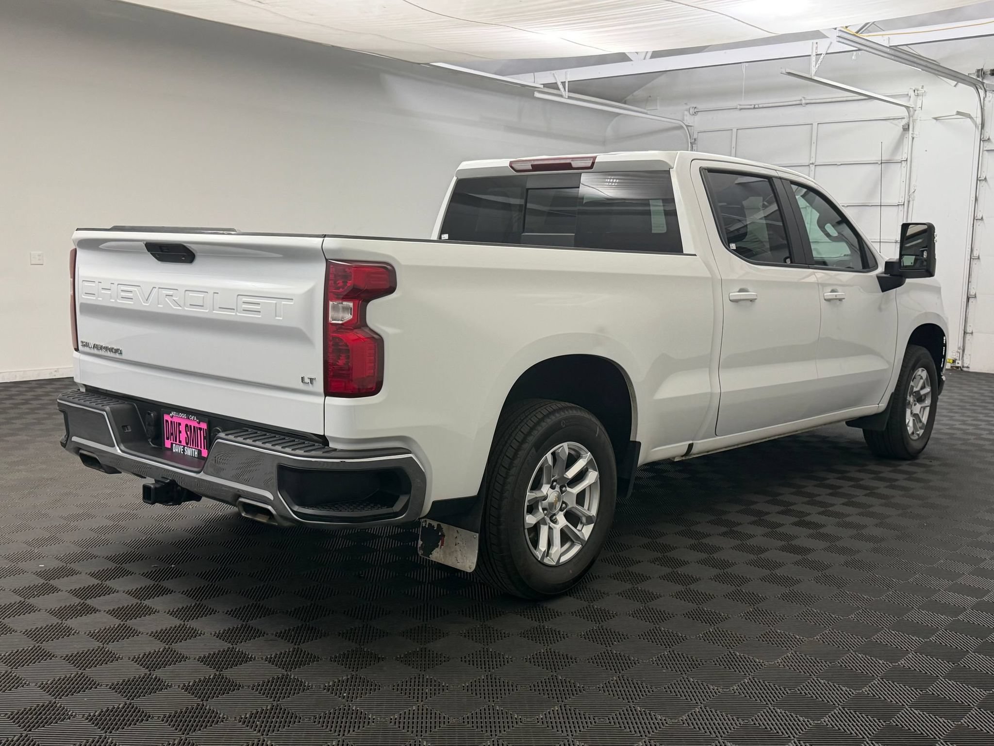 Used 2021 Chevrolet Silverado 1500 LT AWD/4WD image 8