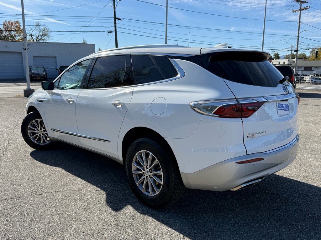 Certified 2024 Buick Enclave Premium image 6