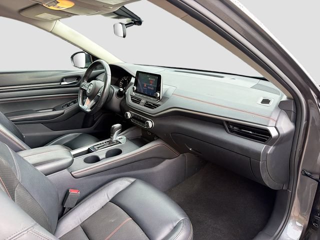 Used 2022 Nissan Altima 2.5 SR FWD image 14