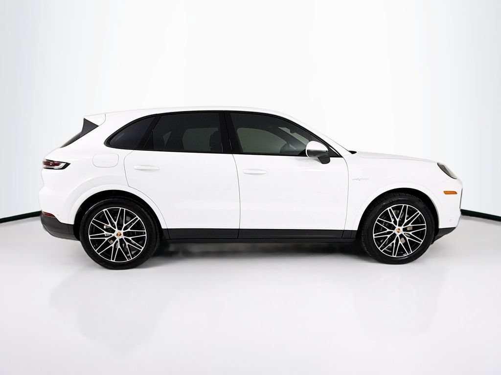 New 2026 Porsche Cayenne E-Hybrid AWD/4WD image 8