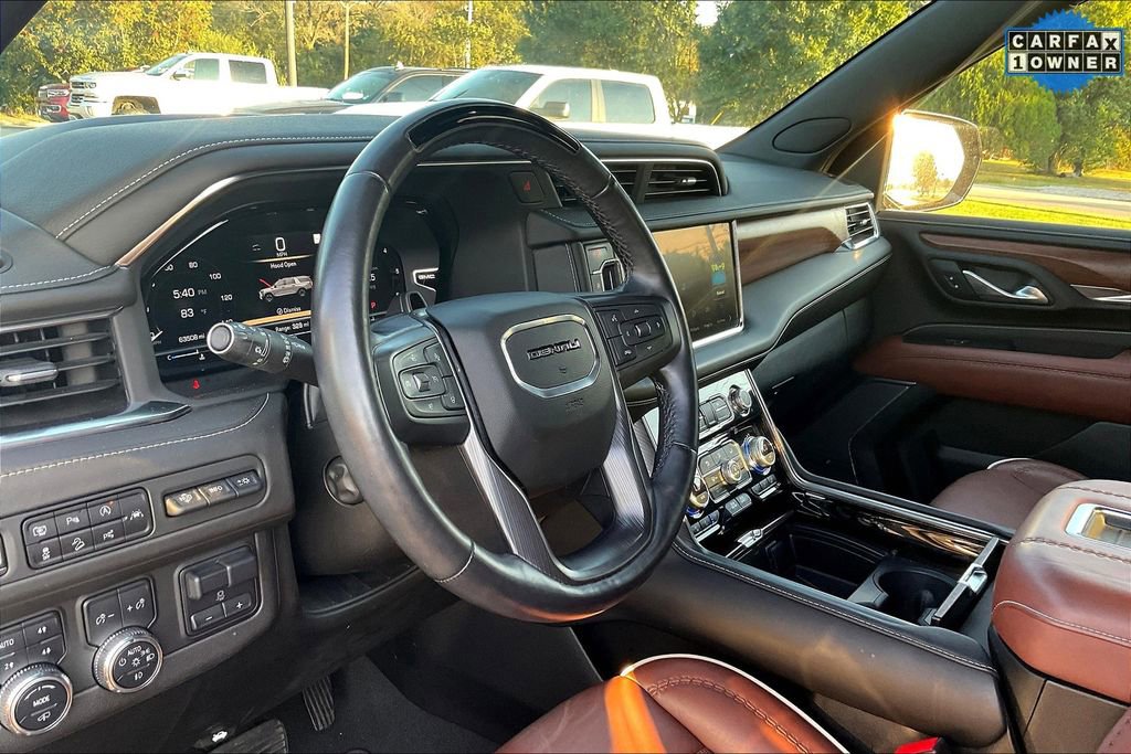 Used 2023 GMC Yukon Denali Ultimate image 13