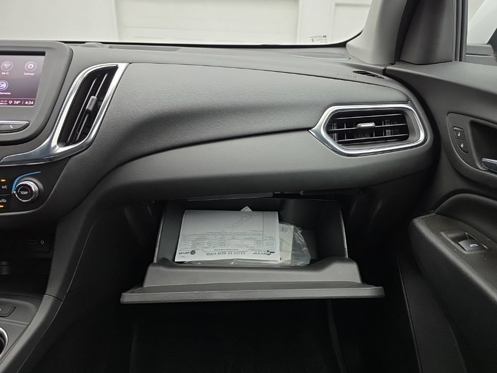 Used 2023 Chevrolet Equinox LT w/ LPO, Floor Liner Package AWD/4WD image 41