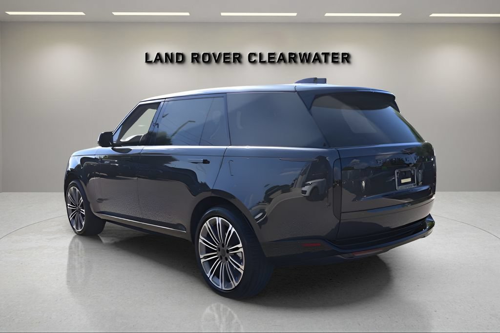 New 2026 Land Rover Range Rover Long Wheelbase SE AWD/4WD image 3