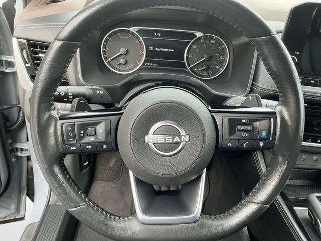 Used 2023 Nissan Rogue SL w/ SL Premium Package image 15