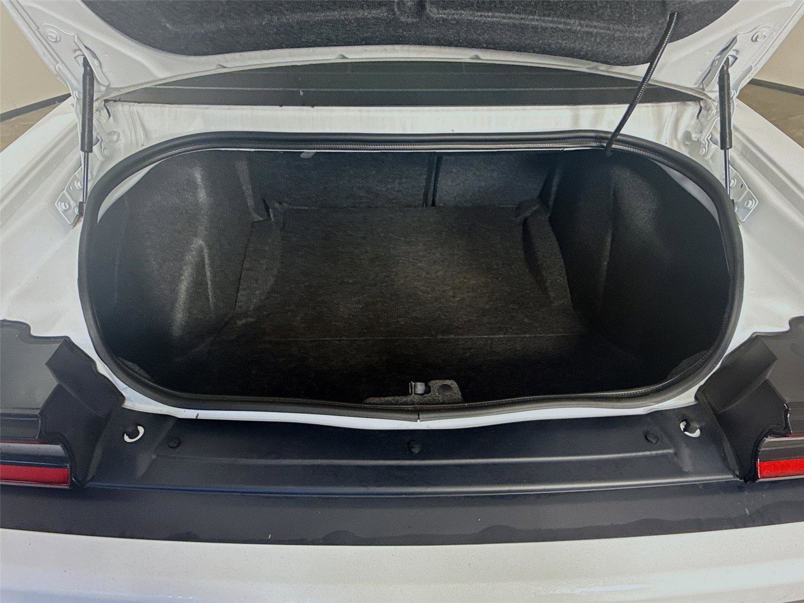 Used 2023 Dodge Challenger R/T w/ Shaker Package image 13