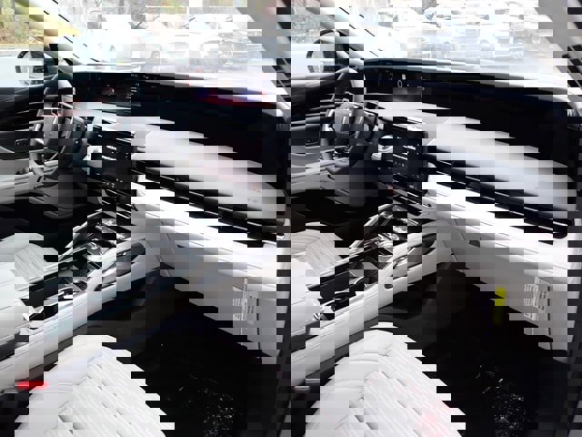 New 2026 Lincoln Nautilus Reserve w/ Jet Appearance Package image 12