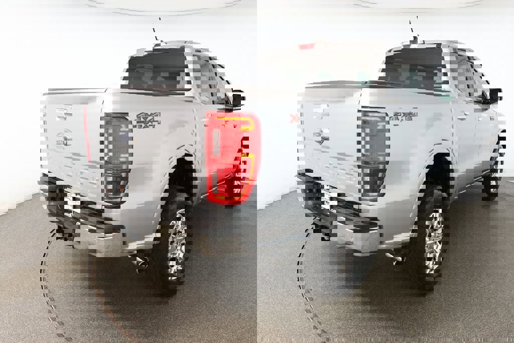 Used 2021 Ford Ranger XLT w/ Equipment Group 301A Mid image 4