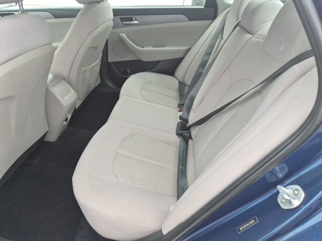 Used 2019 Hyundai Sonata SE w/ Cargo Package image 13