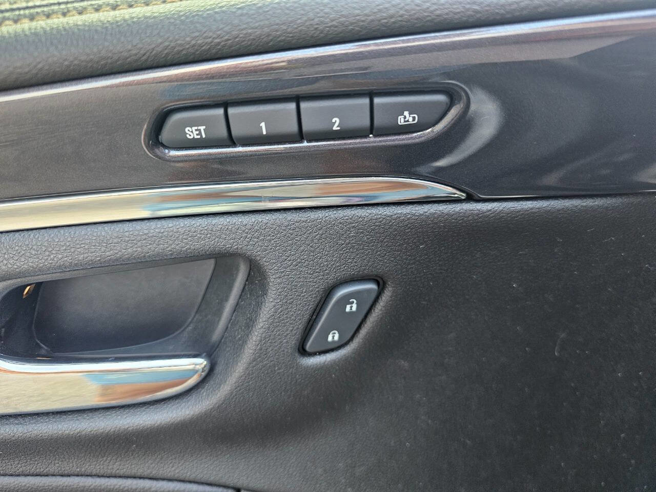 Used 2014 Chevrolet Impala LTZ image 11