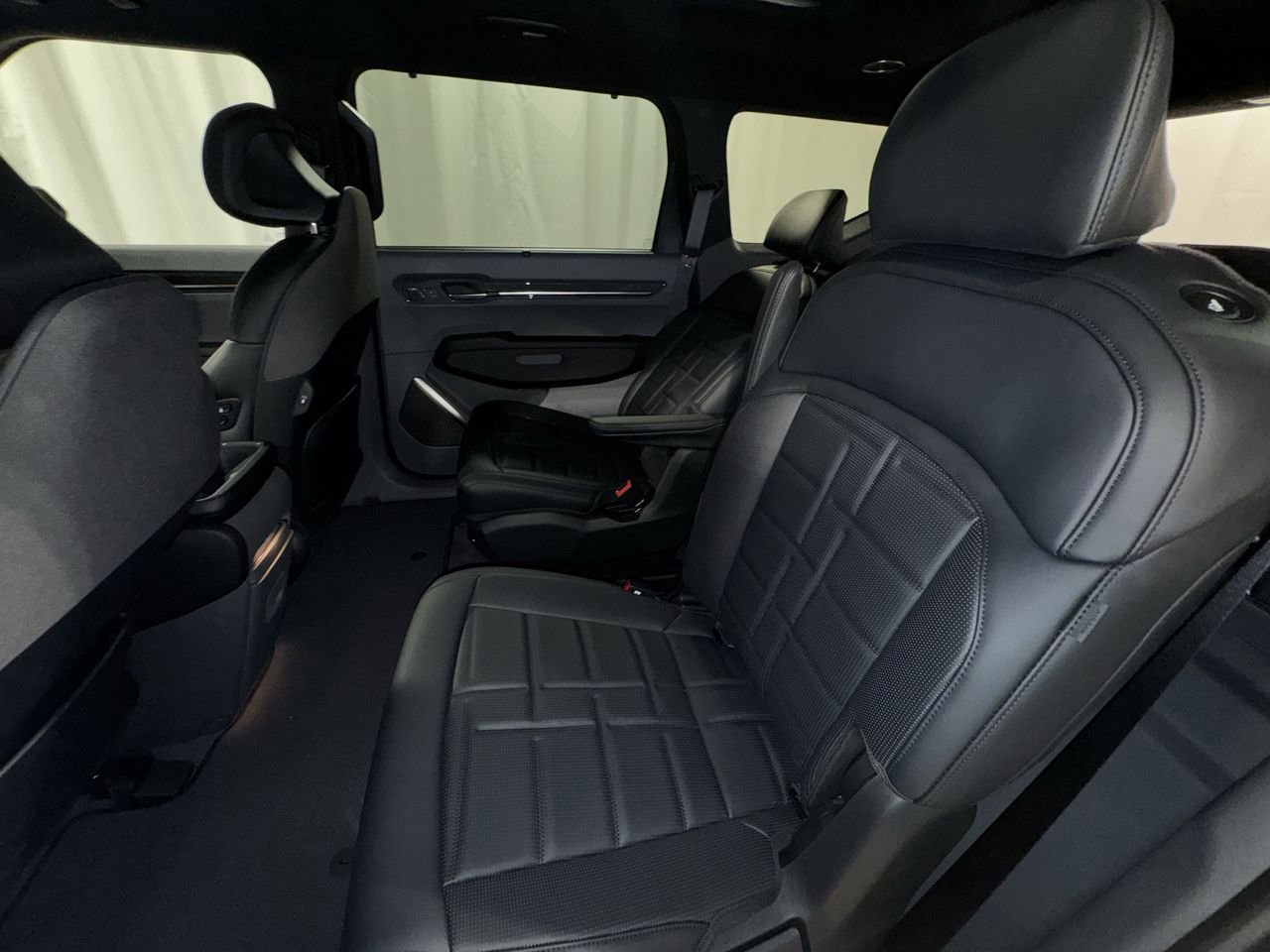 New 2026 Kia EV9 Land w/ Nightfall Edition Package image 28