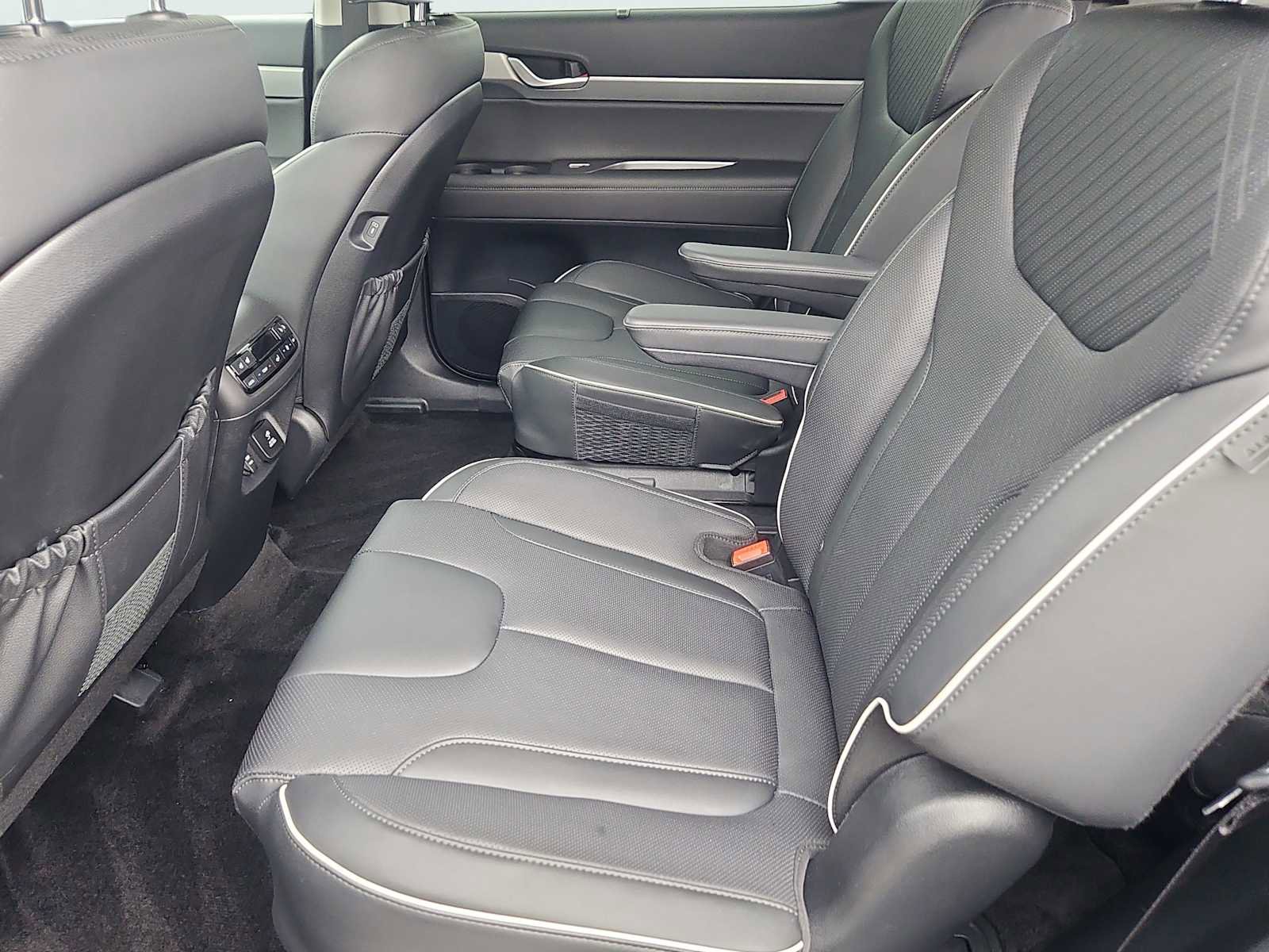 Used 2025 Hyundai Palisade SEL image 34