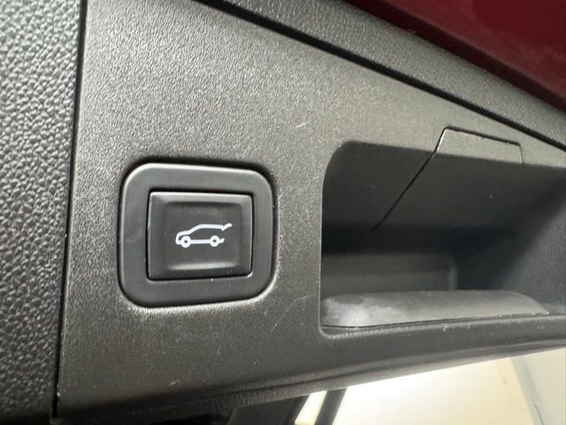 Used 2020 Cadillac XT4 Sport w/ Sun And Sound Package image 36