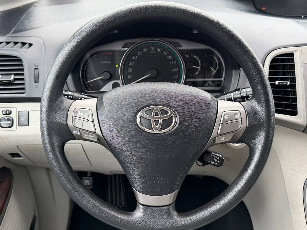 Used 2011 Toyota Venza AWD w/ Convenience Pkg image 15
