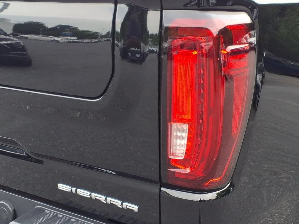 Certified 2025 GMC Sierra 1500 Denali w/ Denali Reserve Package AWD/4WD image 9