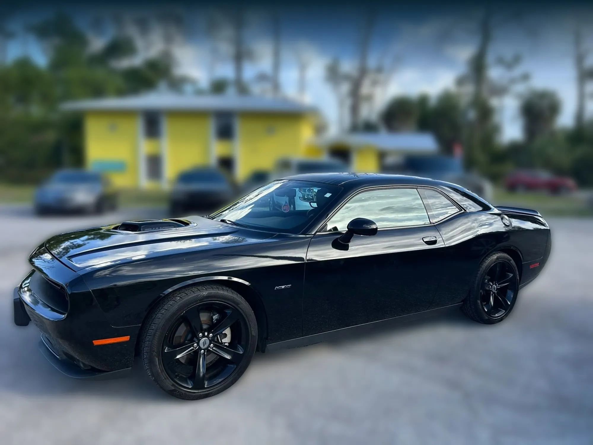 Used 2018 Dodge Challenger R/T Plus RWD image 1