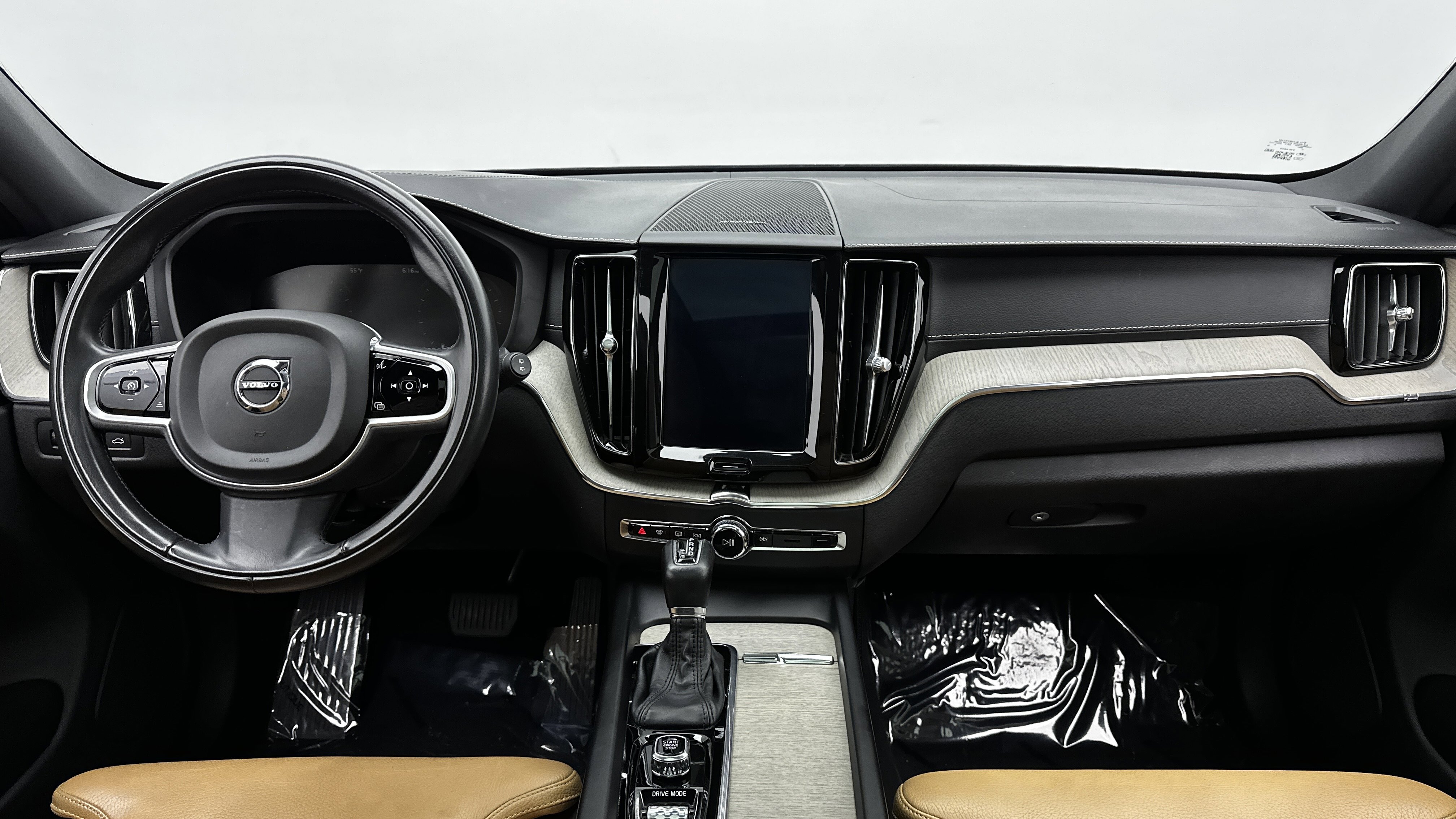 Used 2019 Volvo XC60 T6 Inscription w/ Protection Package Premier image 32