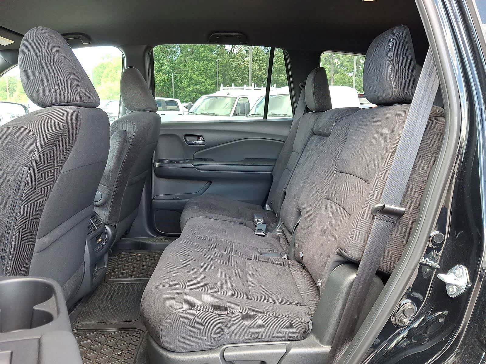 Used 2022 Honda Pilot Sport image 29