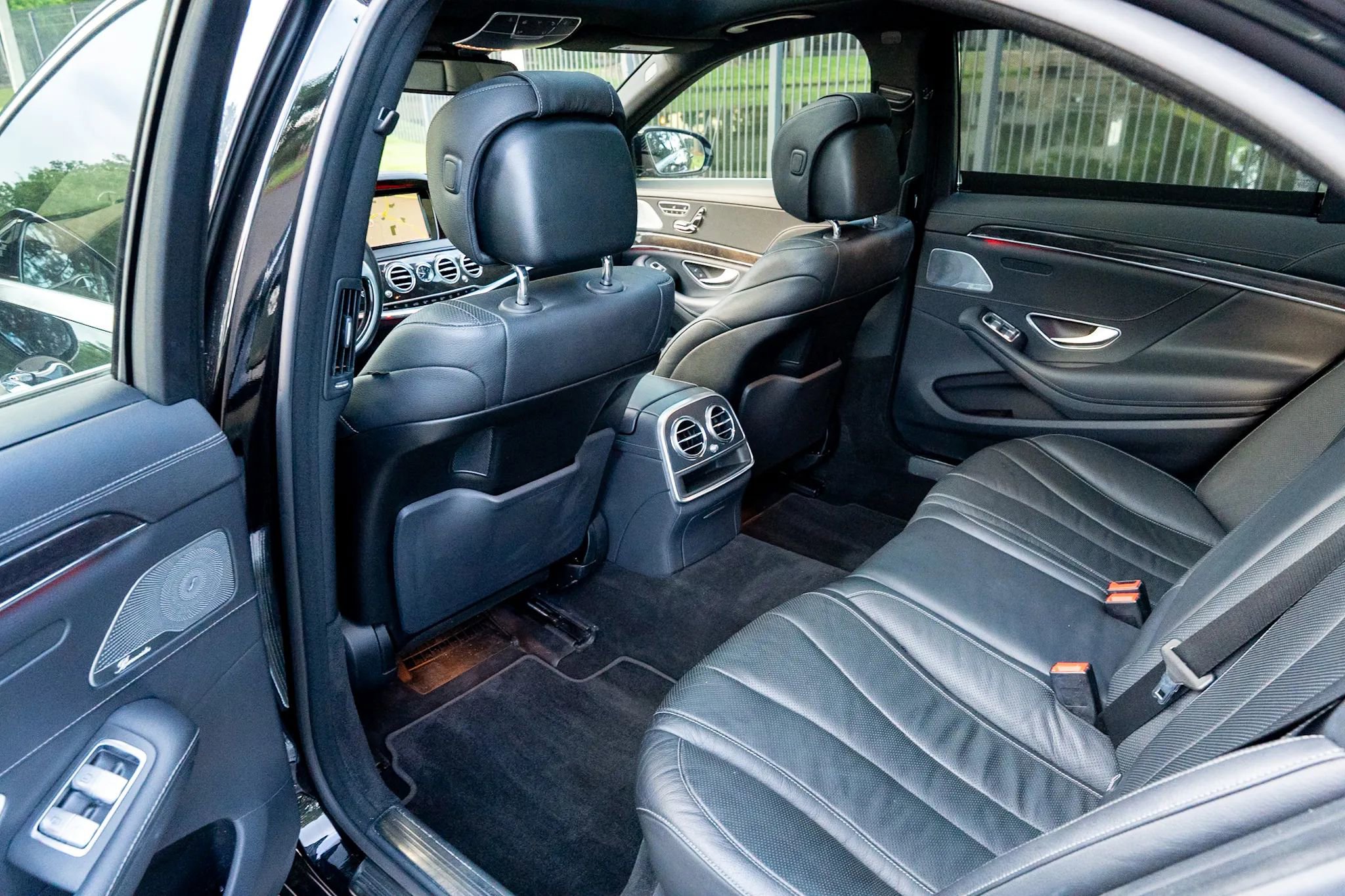 Used 2015 Mercedes-Benz S 550 Sedan image 14