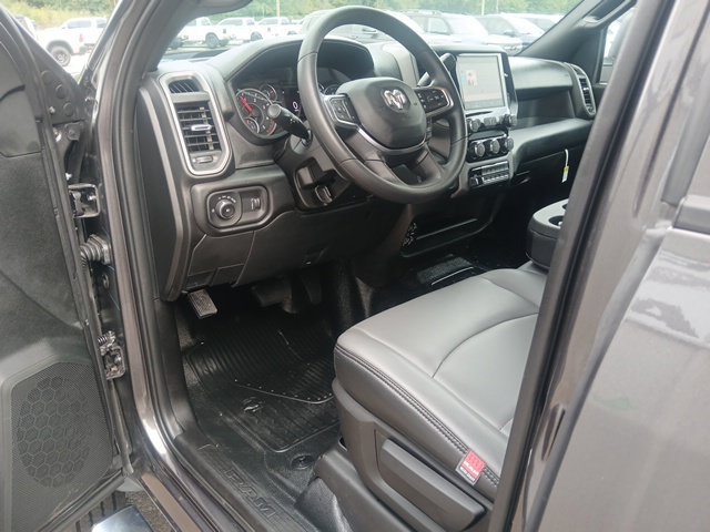 New 2027 RAM 4500 Tradesman w/ Chrome Appearance Group AWD/4WD image 43