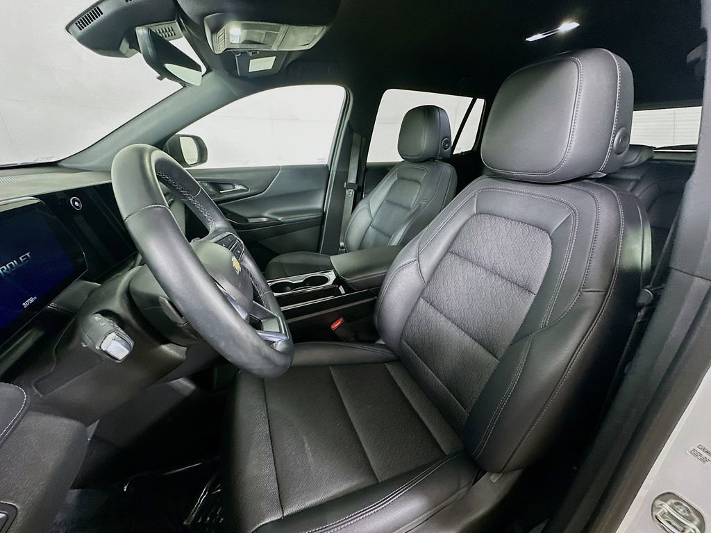 Used 2025 Chevrolet Equinox LT image 15