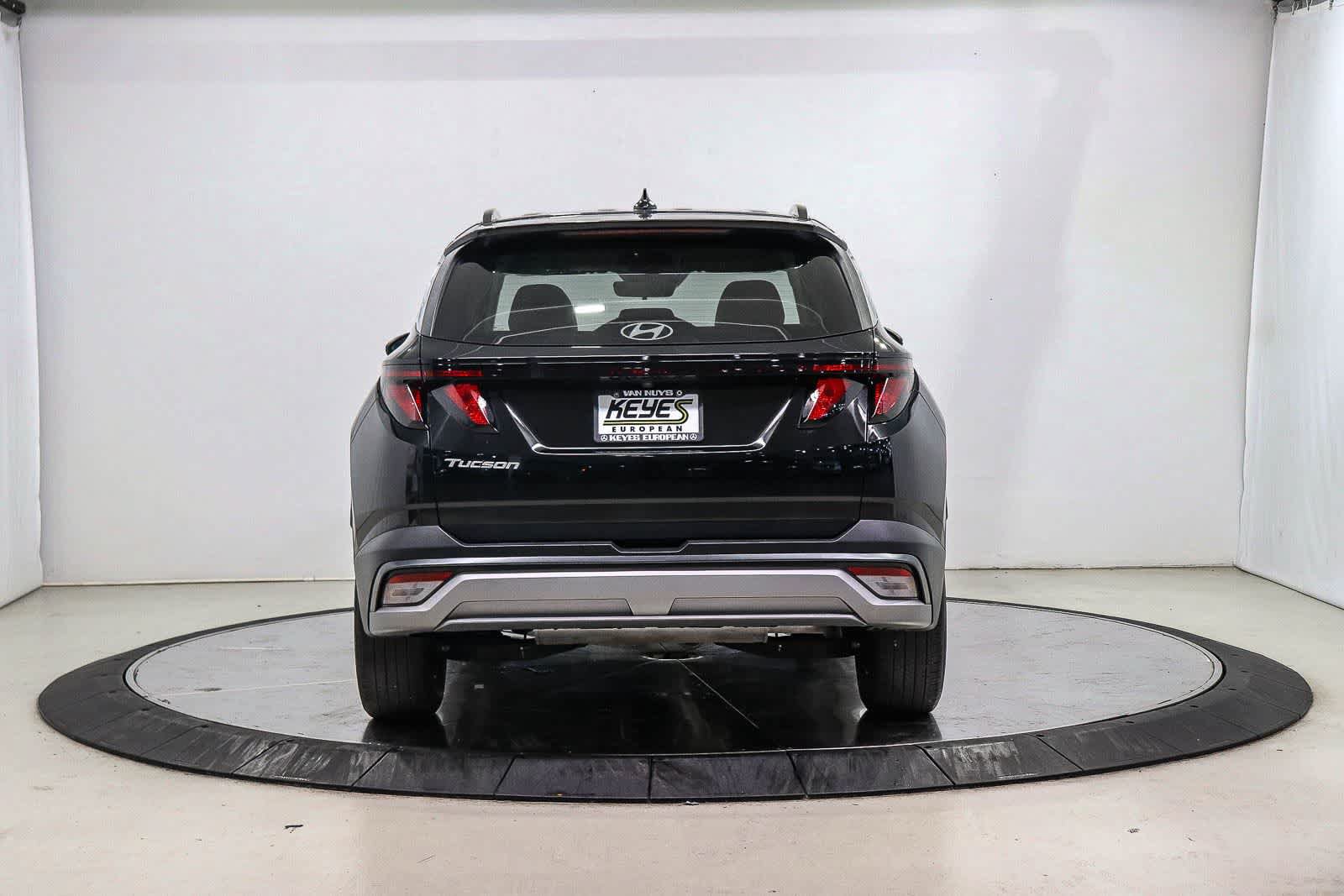 Used 2025 Hyundai Tucson SEL FWD image 3