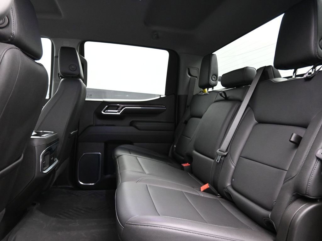Used 2024 Chevrolet Silverado 1500 LTZ image 17