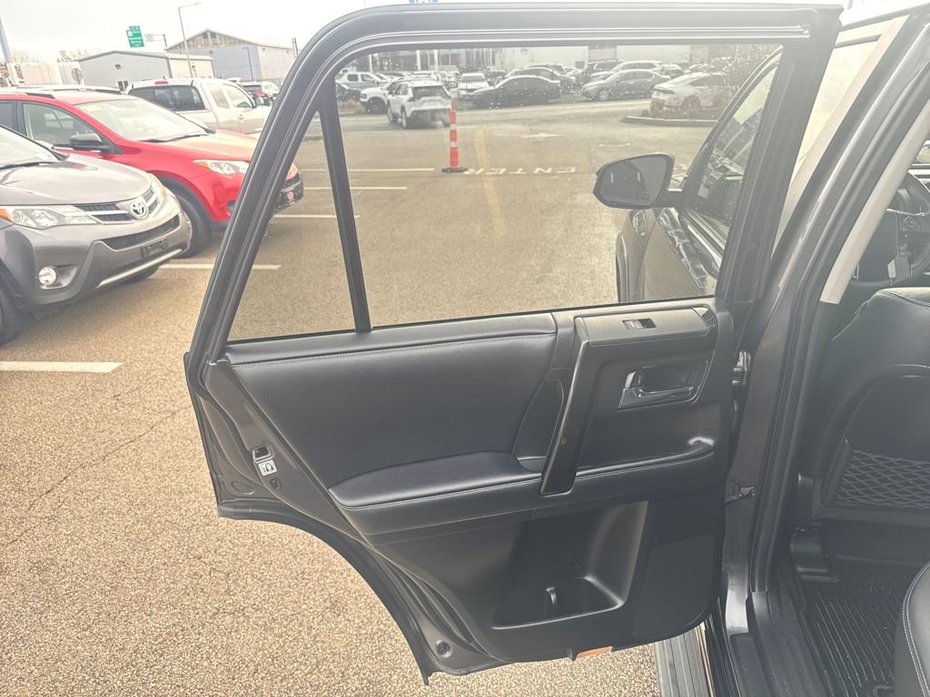 Used 2020 Toyota 4Runner Nightshade image 41