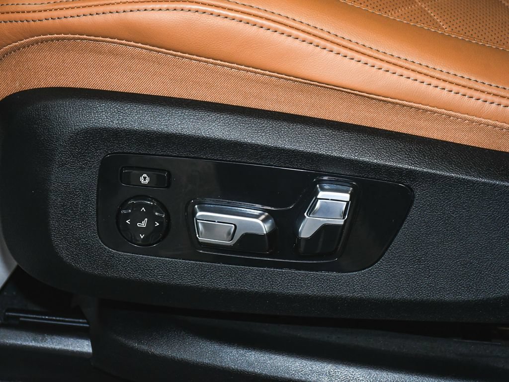 Used 2025 BMW X5 M60i w/ Executive Package AWD/4WD image 52