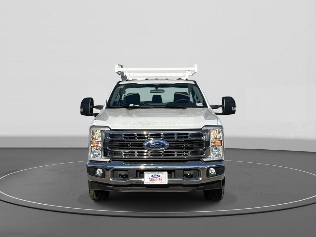 New 2026 Ford F350 XL w/ XL Chrome Package image 3
