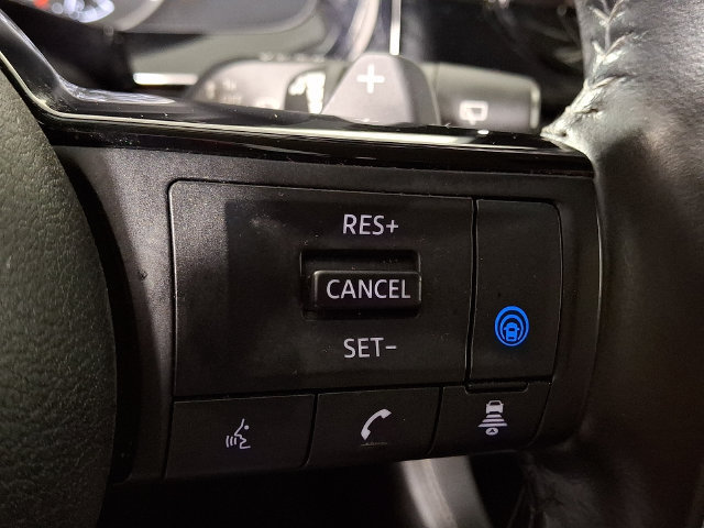 Used 2022 Nissan Pathfinder SV AWD/4WD image 22