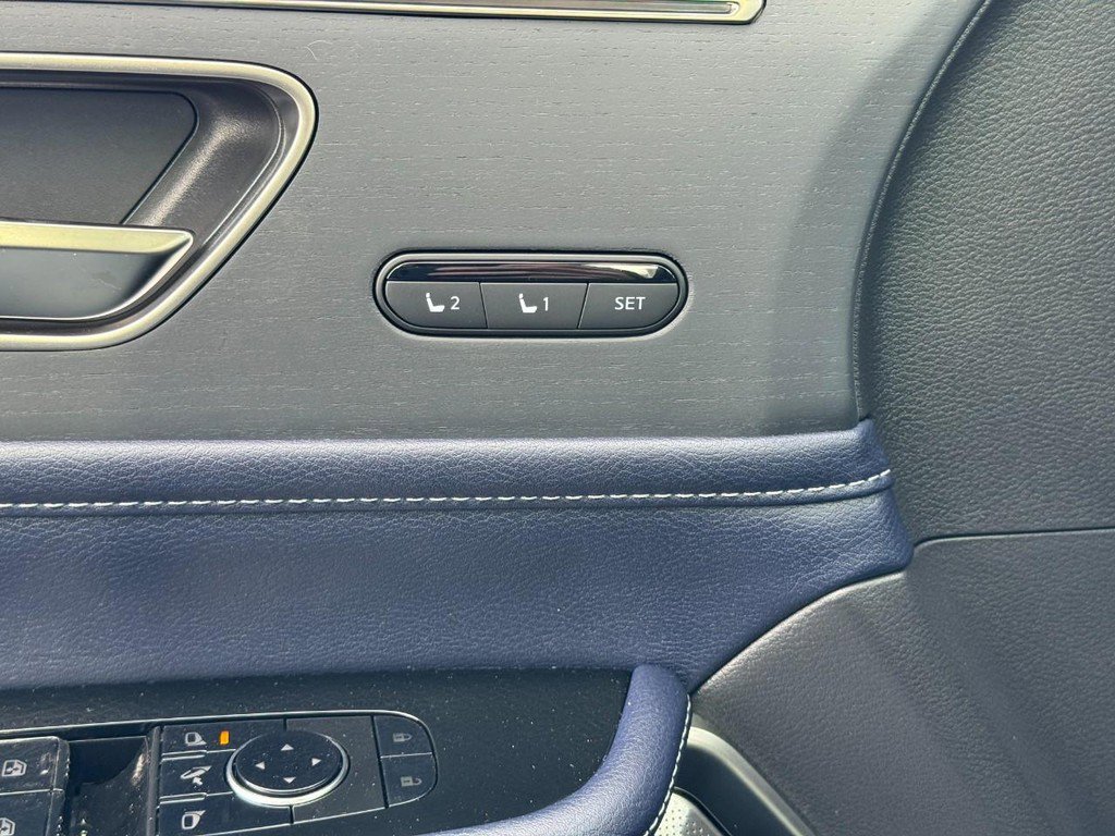 New 2026 INFINITI QX80 4WD image 10