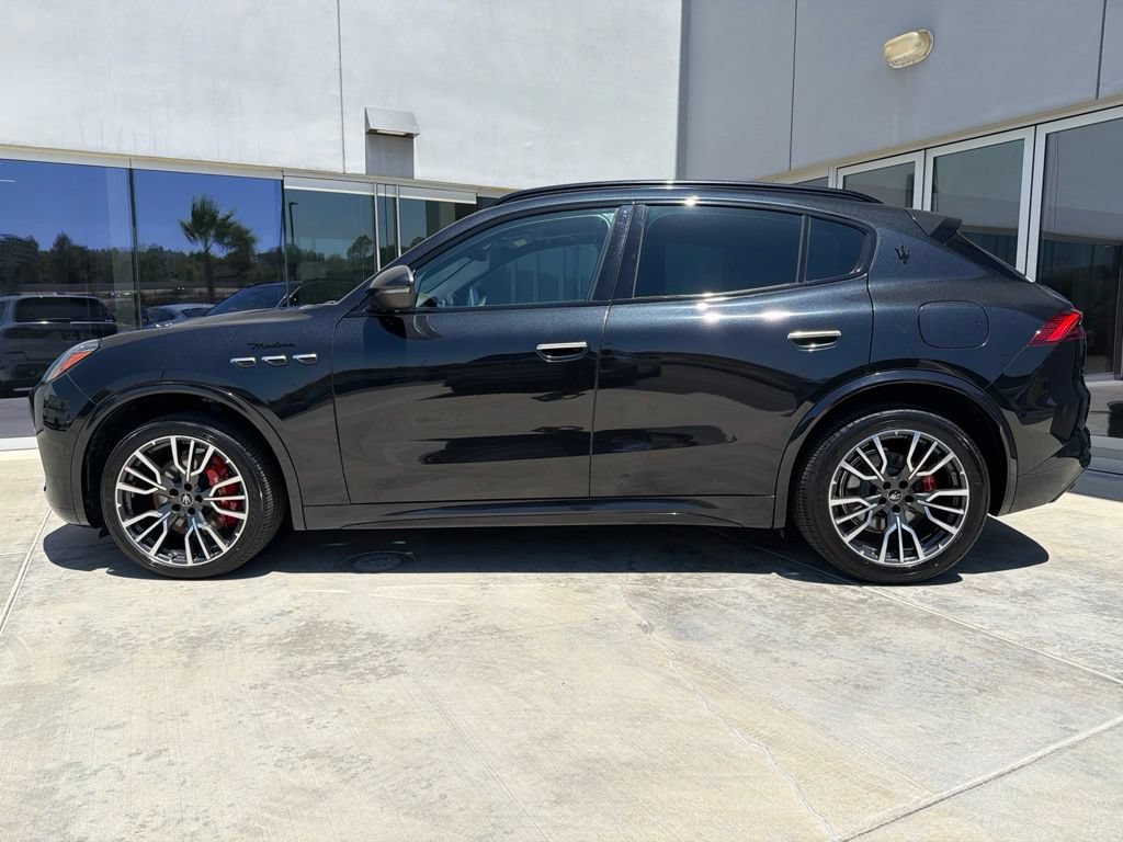 Certified 2023 Maserati Grecale Modena AWD/4WD image 9