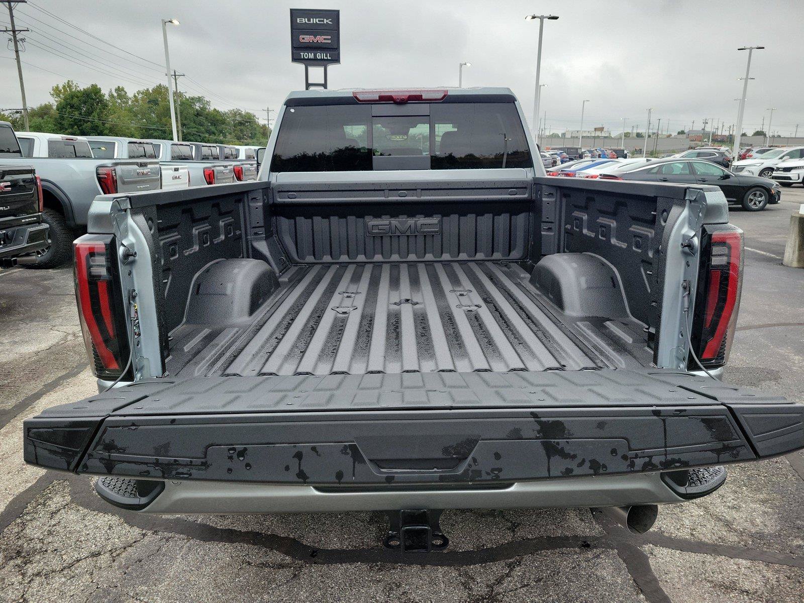 New 2026 GMC Sierra 2500 AT4 w/ AT4 Premium Plus Package AWD/4WD image 7