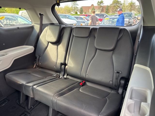 Used 2024 Kia Carnival SX Prestige FWD image 19
