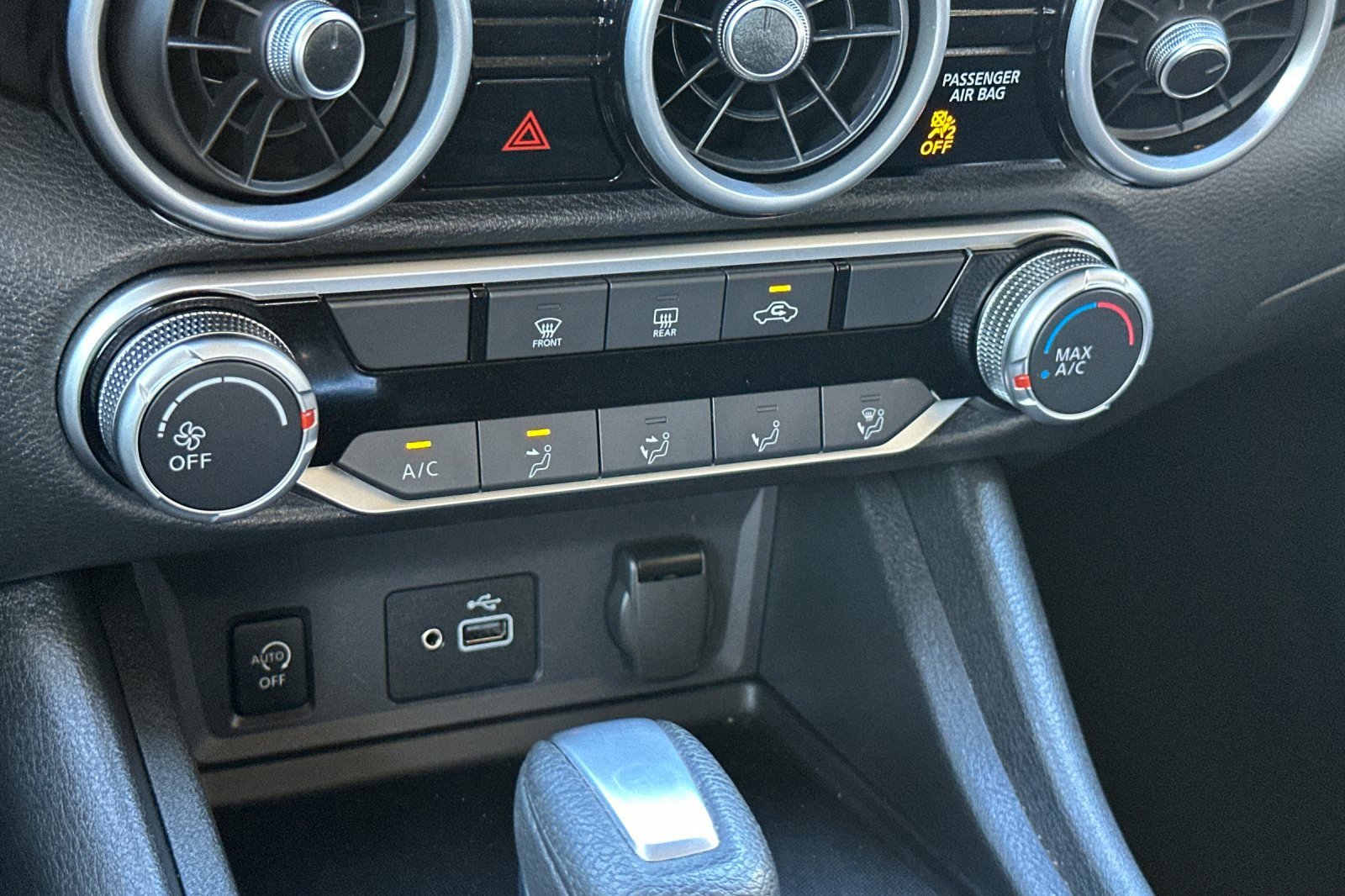 Used 2025 Nissan Sentra S image 19