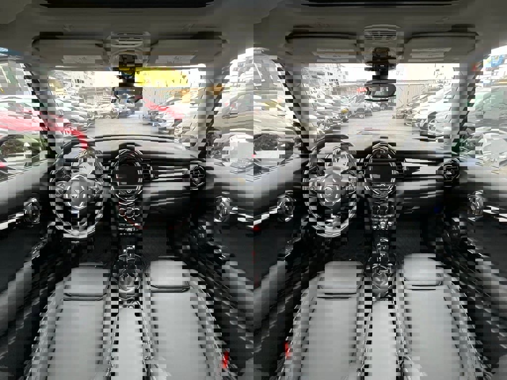 Used 2020 MINI Cooper S w/ Premium Package image 15