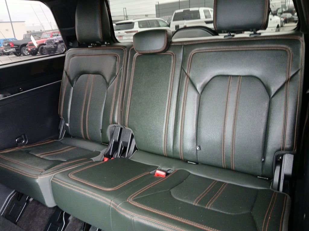 Used 2022 Ford Expedition Timberline image 5