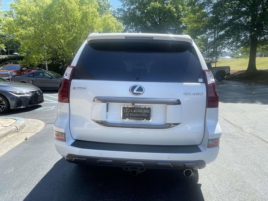 Used 2022 Lexus GX 460 w/ Black Line Special Edition image 3