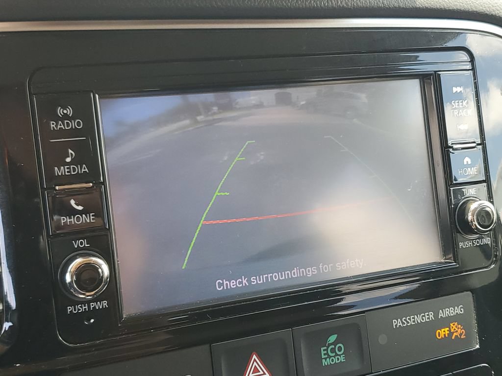 Used 2018 Mitsubishi Outlander ES AWD/4WD image 26