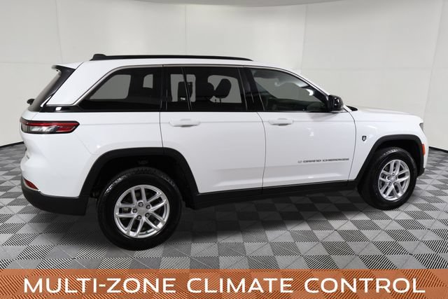 Used 2025 Jeep Grand Cherokee Laredo X RWD image 5