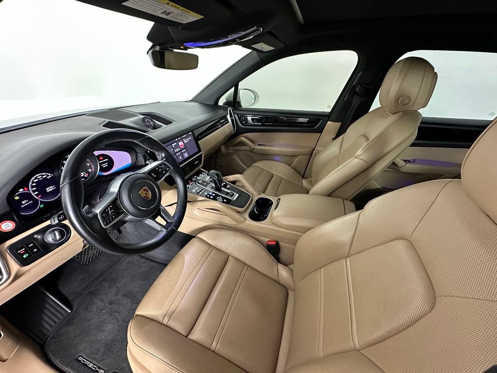 Certified 2021 Porsche Cayenne AWD/4WD image 4