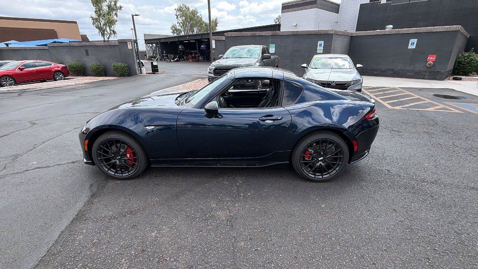 New 2026 MAZDA MX-5 Miata RF Club w/ Weather Package RWD image 4