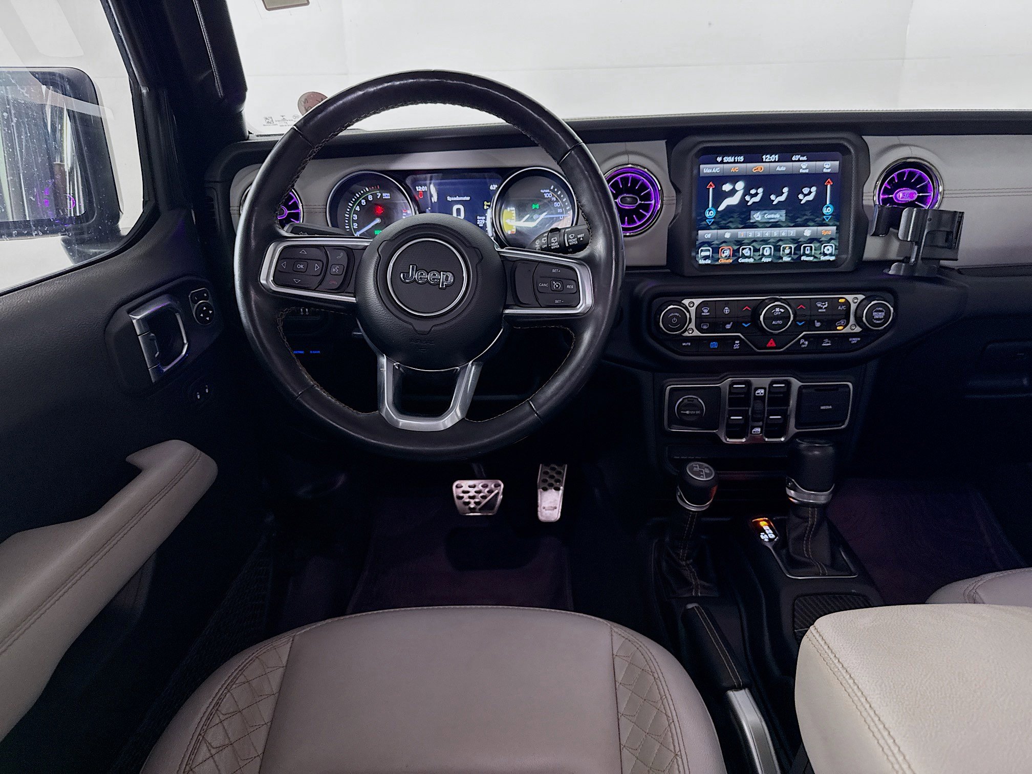 Used 2021 Jeep Wrangler Unlimited Sahara image 26