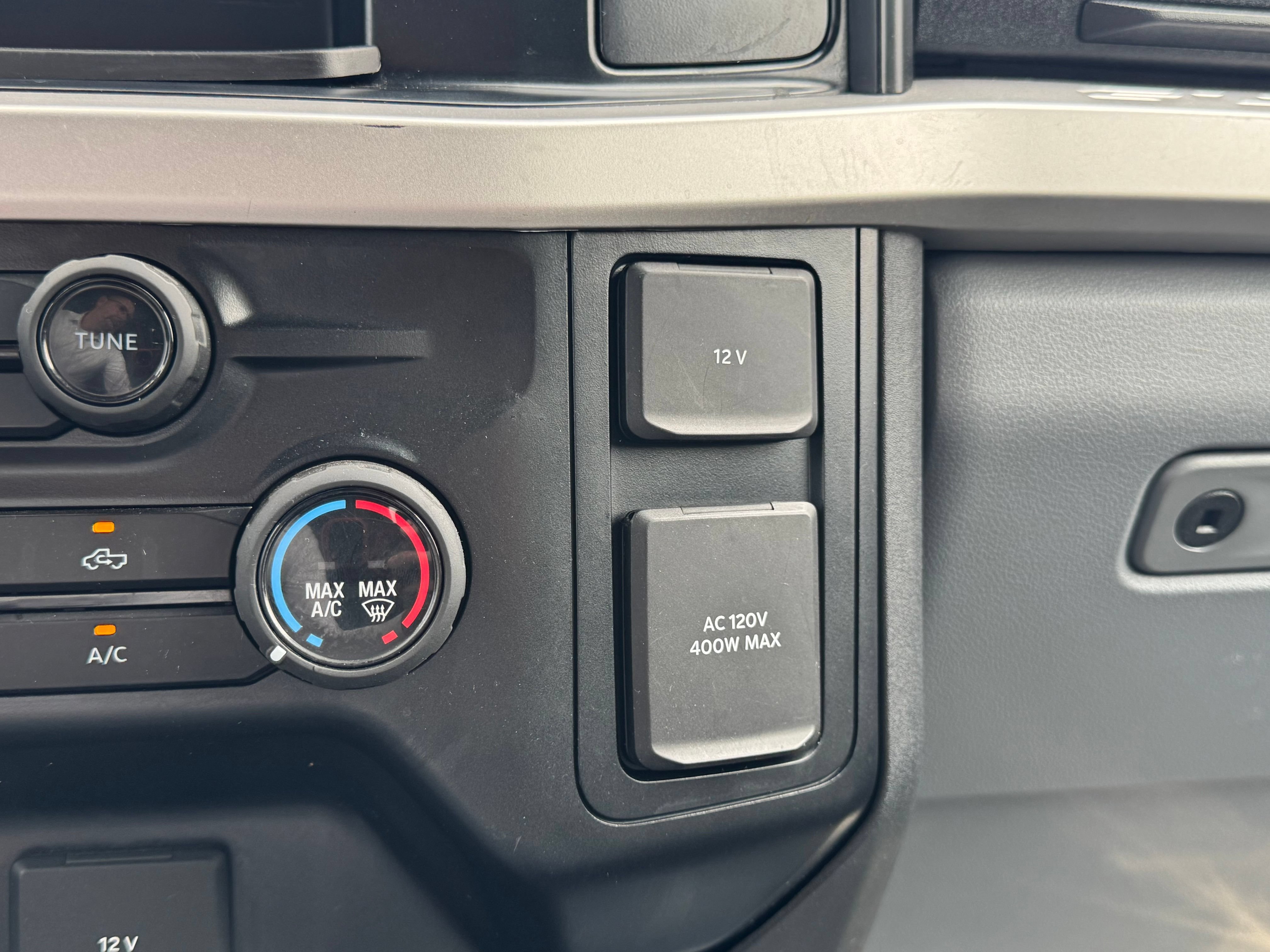 Used 2024 Ford F350 XLT AWD/4WD image 41