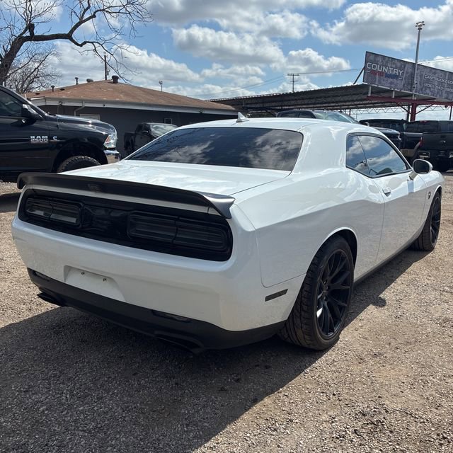 Used 2016 Dodge Challenger SRT Hellcat image 4