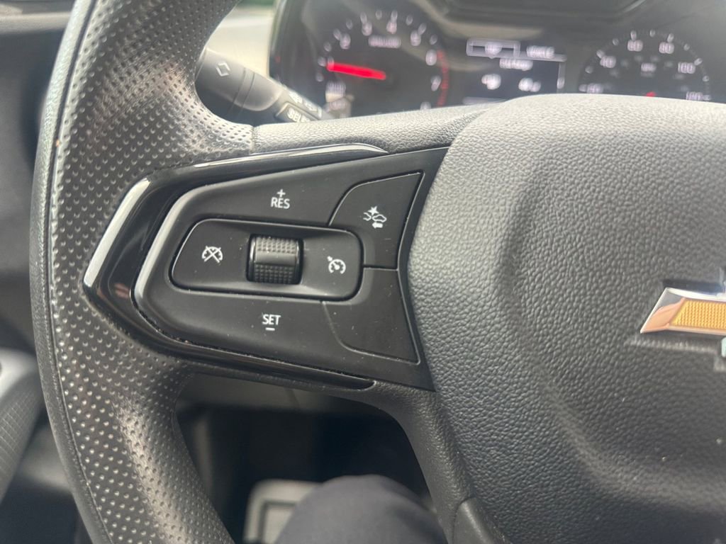 Used 2024 Chevrolet Trax LS FWD image 22