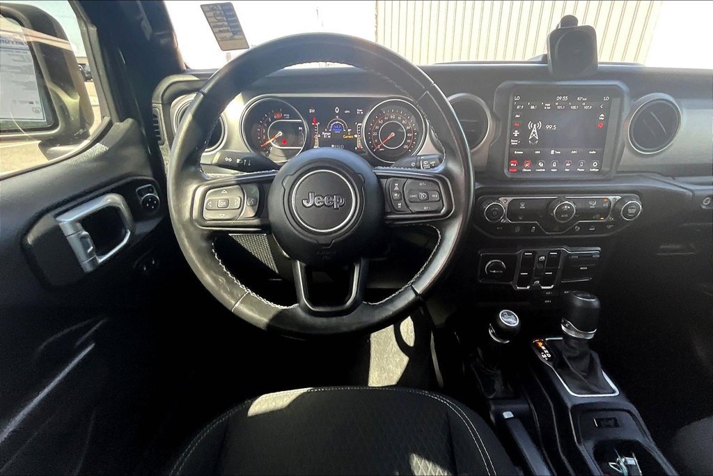 Used 2021 Jeep Wrangler Unlimited Sport AWD/4WD image 5