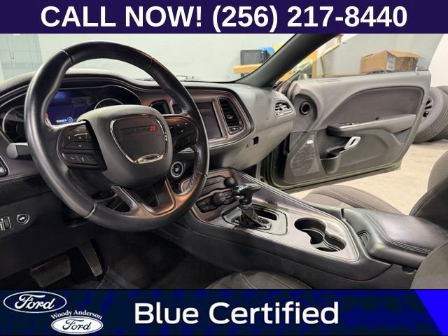 Used 2023 Dodge Challenger SXT image 9