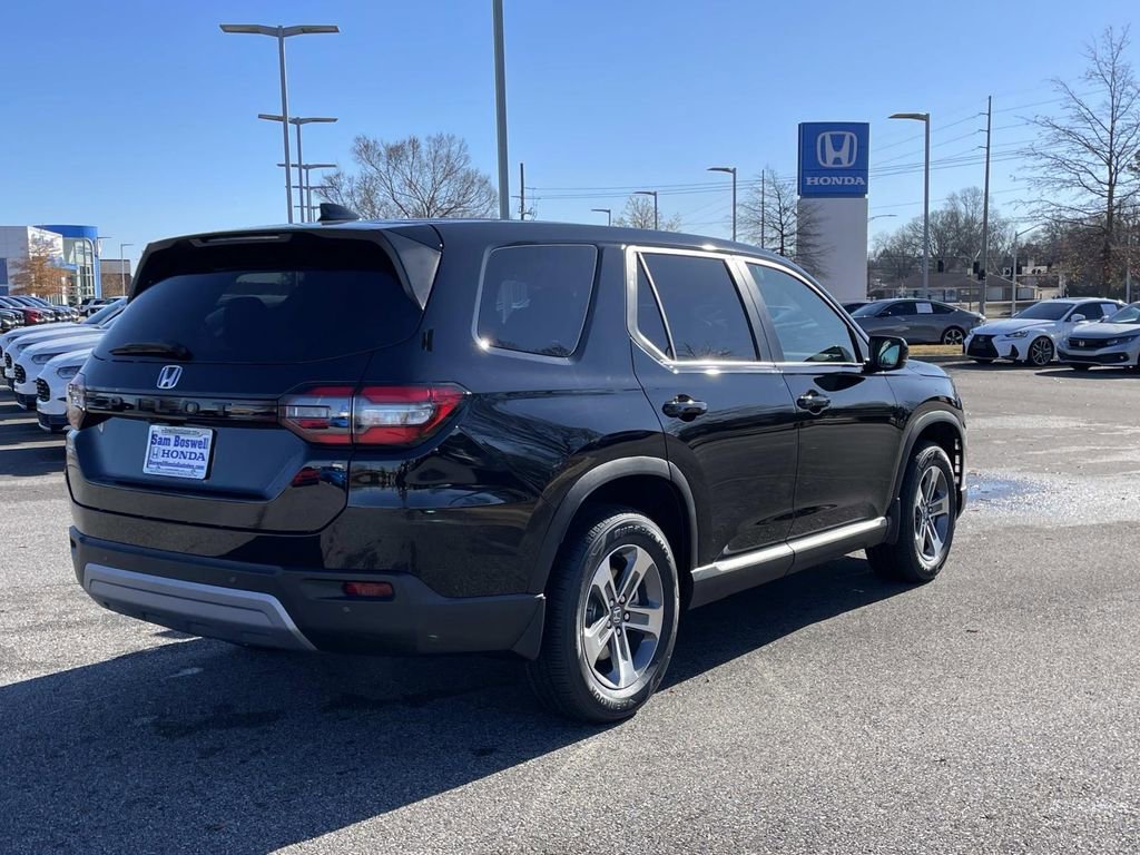 New 2025 Honda Pilot EX-L image 3